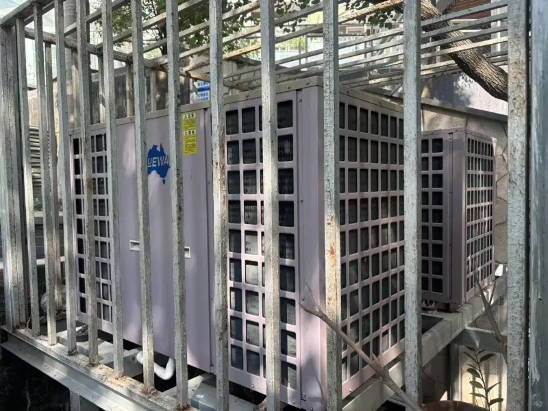 ໂຄງການສະລອຍນ້ຳສະຖາປັດຕະຍະກຳ Blueway: ໄລຍະທີ 3, Yunding Cuifeng, ເມືອງ Futian, Shenzhen